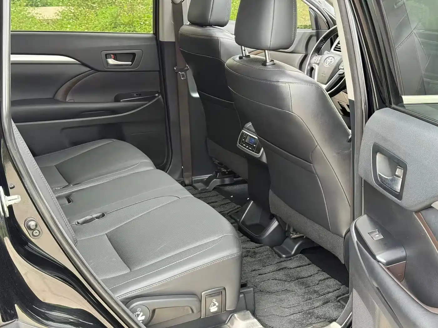 Toyota Highlander 2015 2.0T AWD Luxury Edition 7-seater фото 7