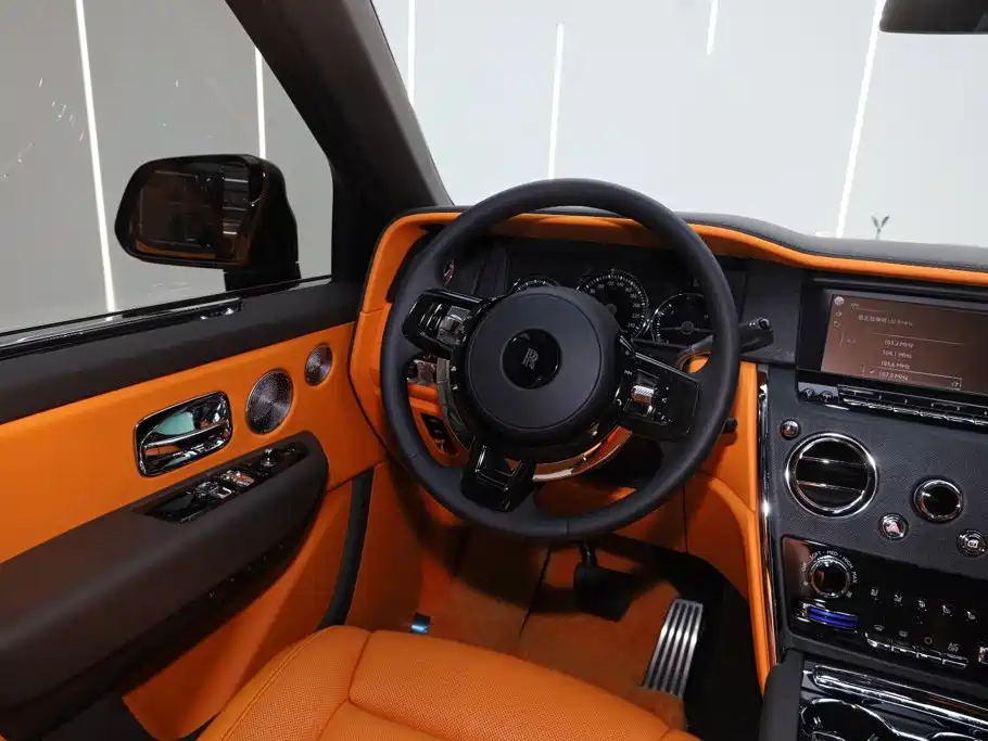Rolls-Royce Cullinan 2025 2024 5-Seater