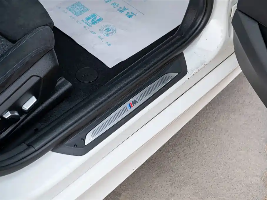 BMW 1 Series (Import) 2018 120i M Sport Package фото 44