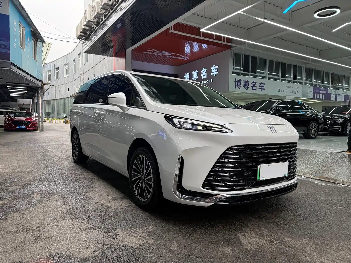 BUICK GL8 NEW ENERGY