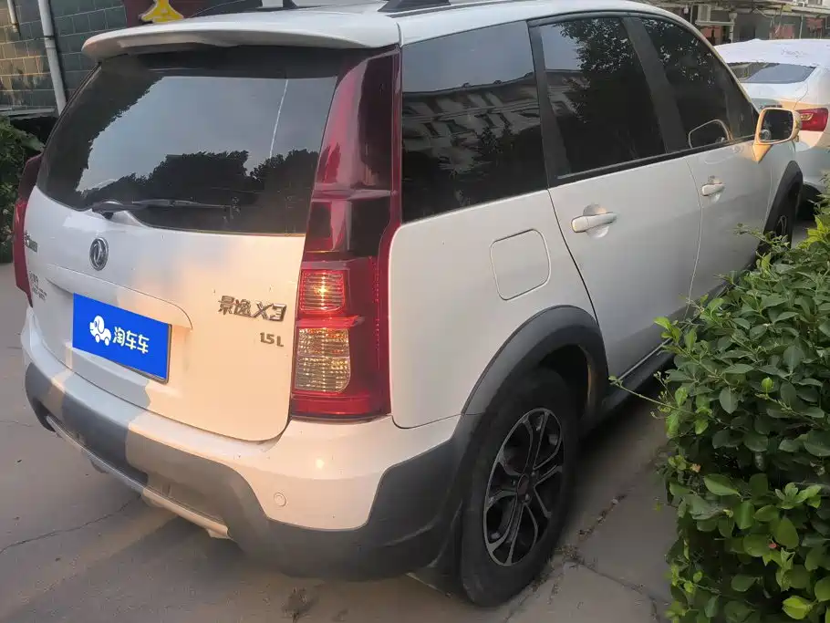 Фото 3 - Dongfeng Fengxing Joyear X3