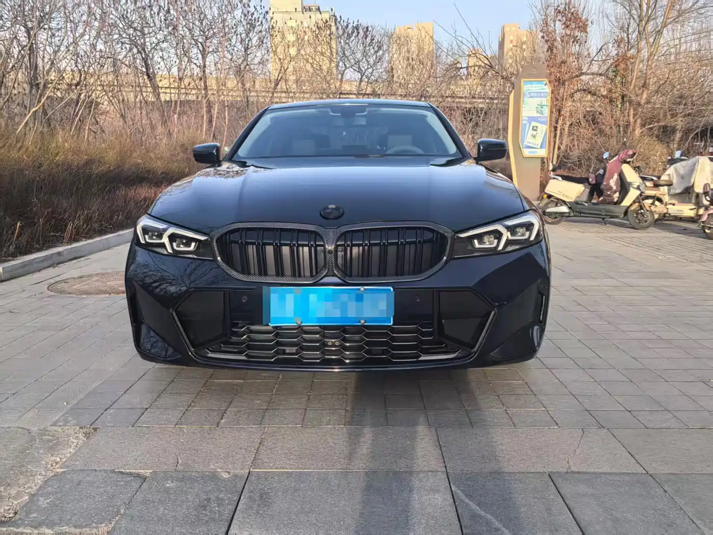 BMW 3 Series 2024 320i M Sport Package фото 2