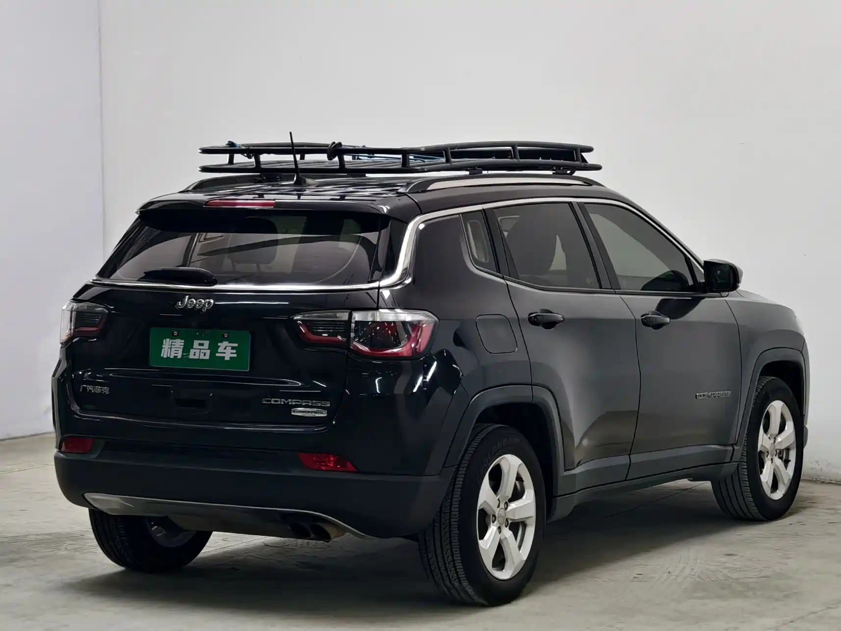 Фото 4 - Jeep Compass
