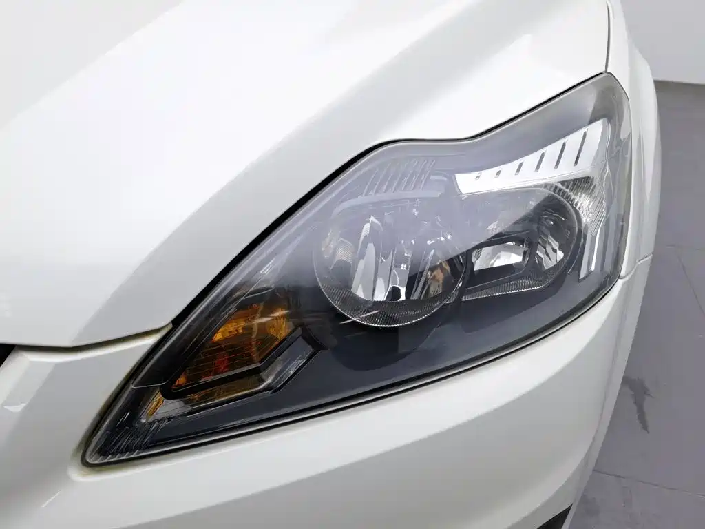 Фото 7 - Ford Focus