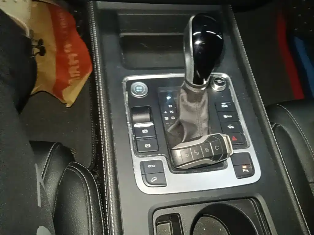 BYD Tang 2020 2019 2.0T Automatic Smart Connect Delight 7-seater China VI