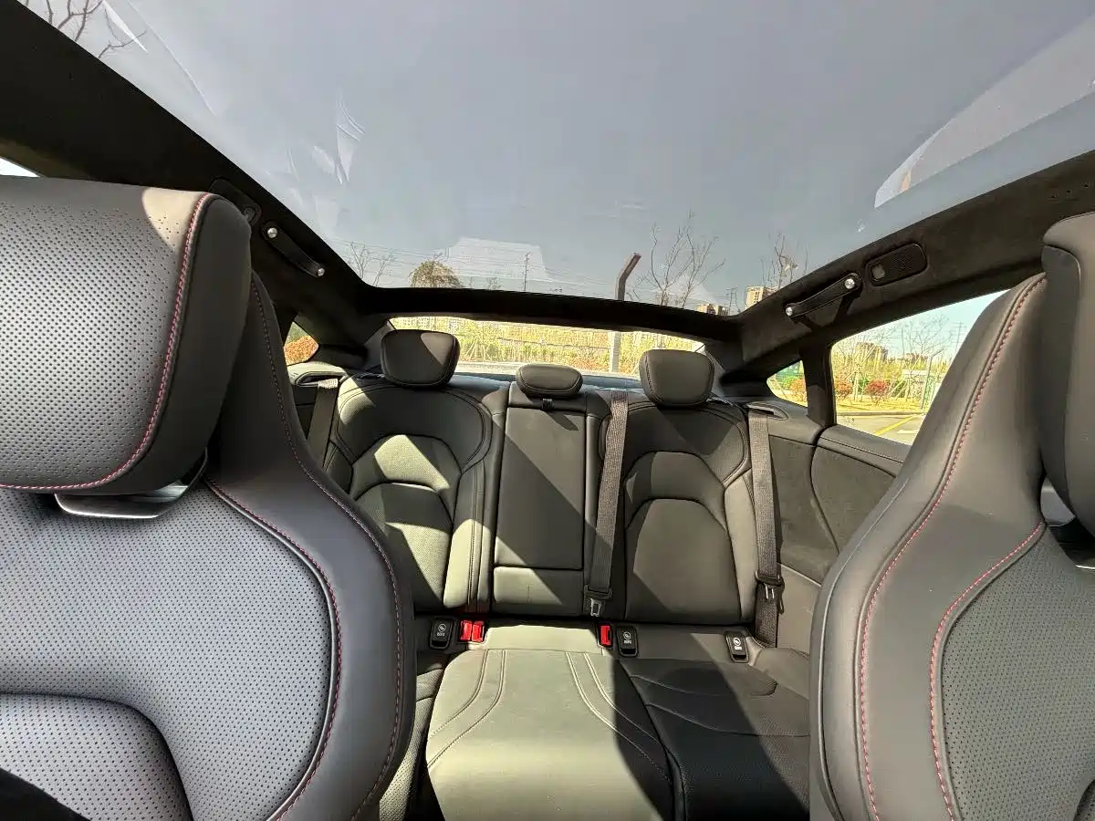 XIAOMI CAR XIAOMI SU7