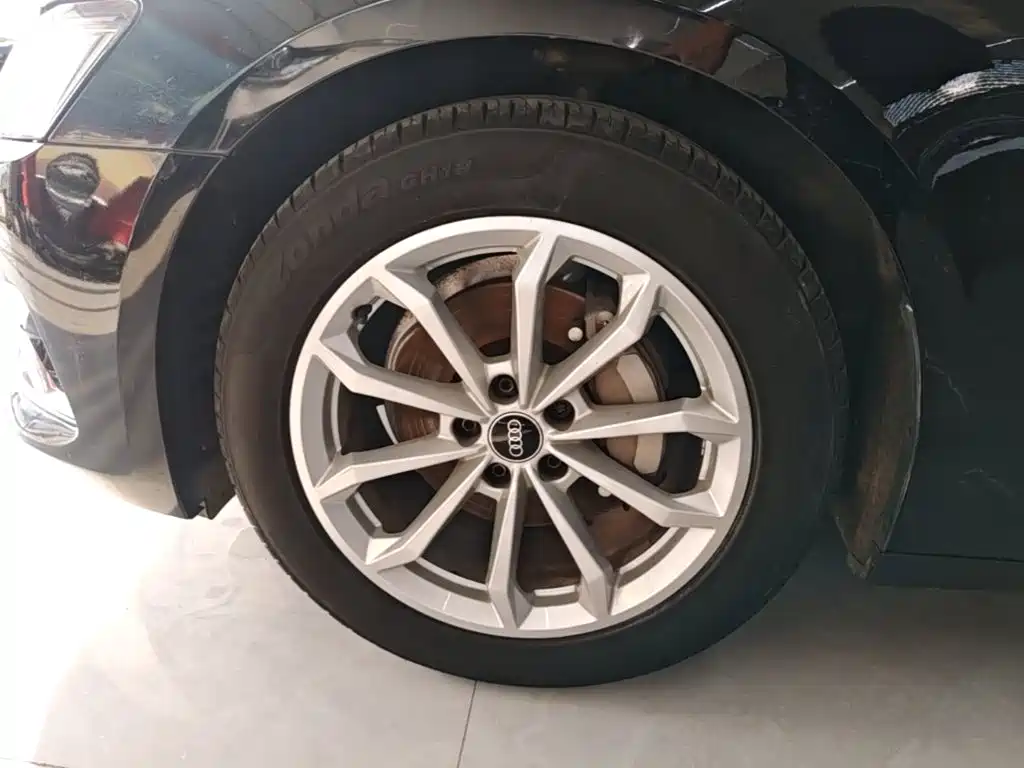 Фото 23 - Audi A6L