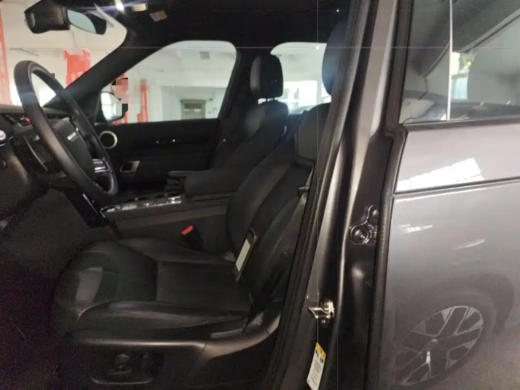 Land Rover Discovery 2019 2.0T SE фото 8