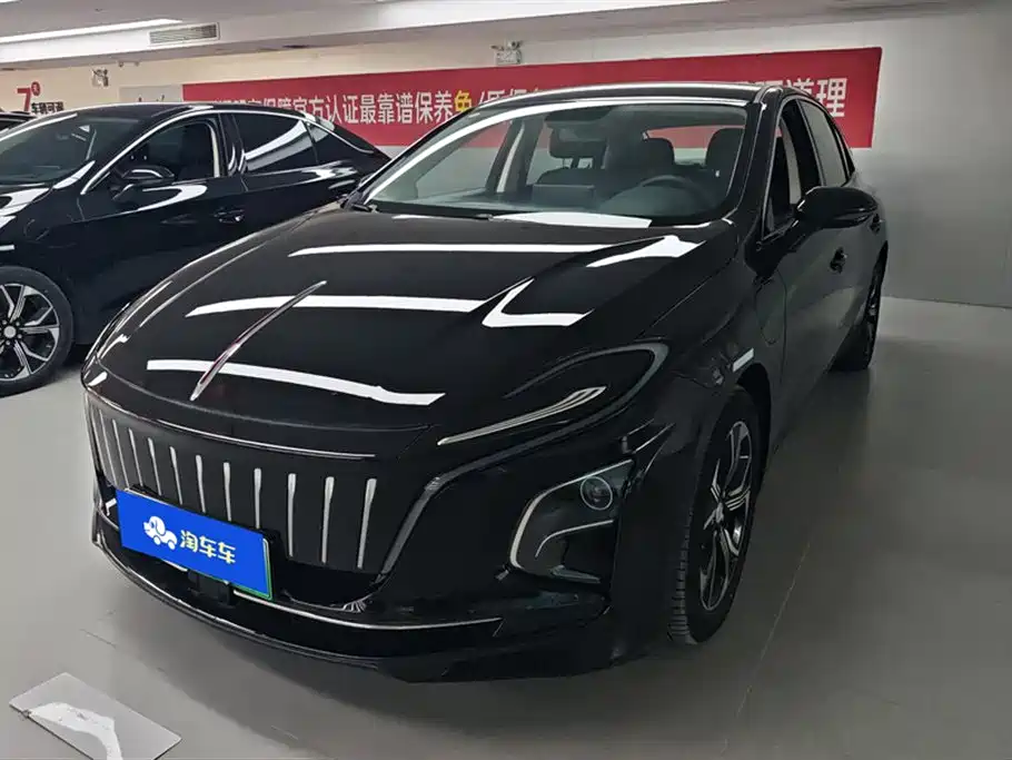 Hongqi E-QM5 2023 Facelift Basic Travel Edition