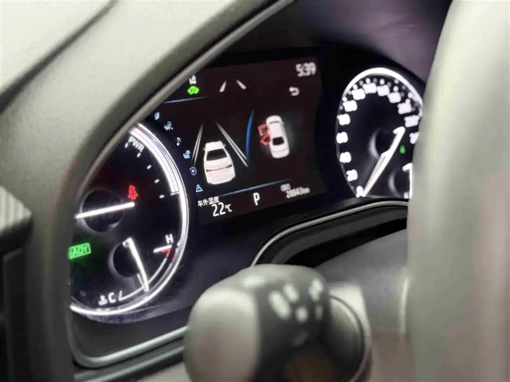 Toyota Avalon 2022 Hybrid 2.5L Luxury Edition фото 26