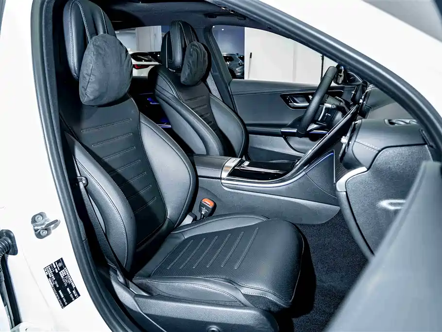 Mercedes-Benz C-Class 2025 C 260 L Night Sport Edition фото 18