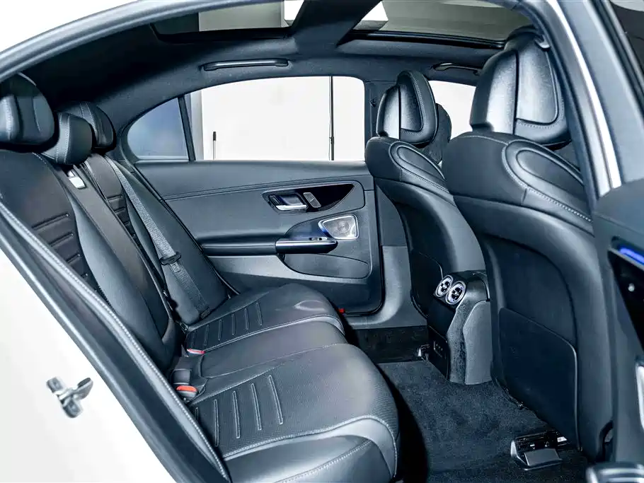 Mercedes-Benz C-Class 2025 C 260 L Night Sport Edition фото 19