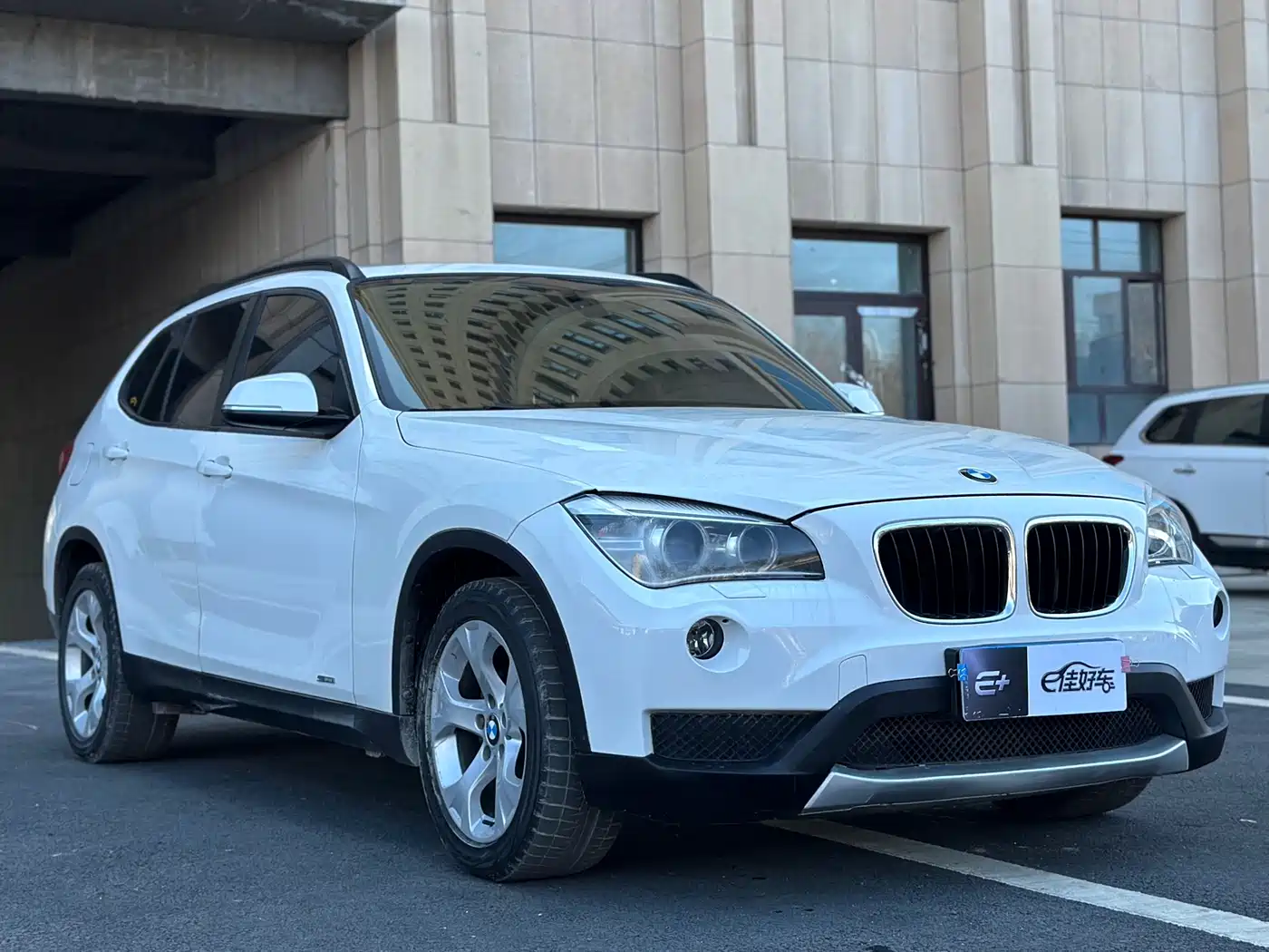 BMW X1 (Import) 2012 sDrive18i Luxury фото 3