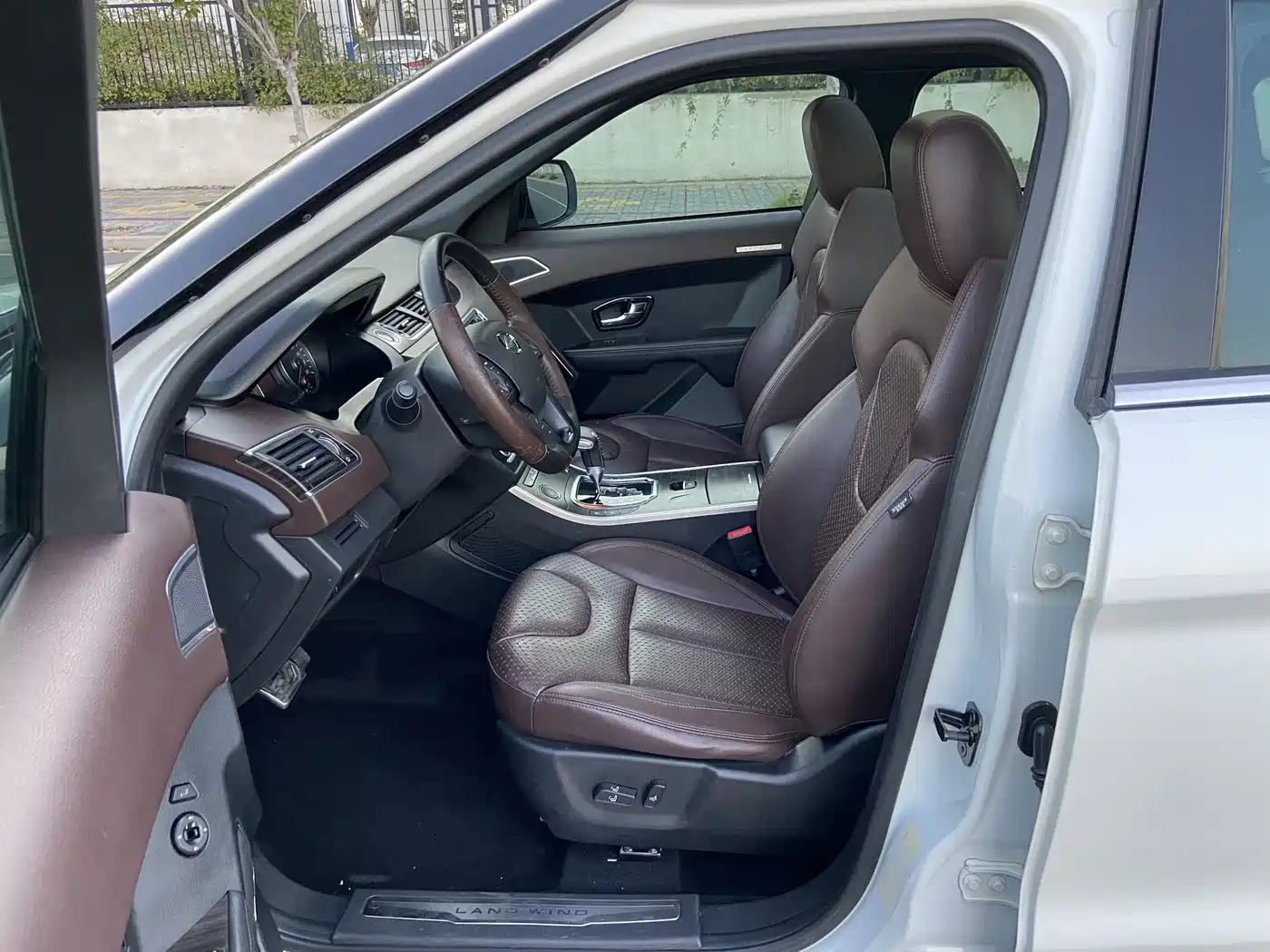 Landwind X7 2016 2015 2.0T Panorama Premium