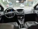 Фото 10 - Ford Focus