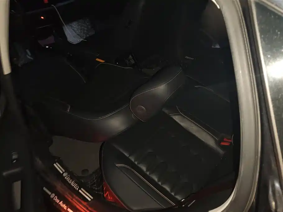 Volkswagen Passat 2020 330TSI Elite Edition China VI фото 11