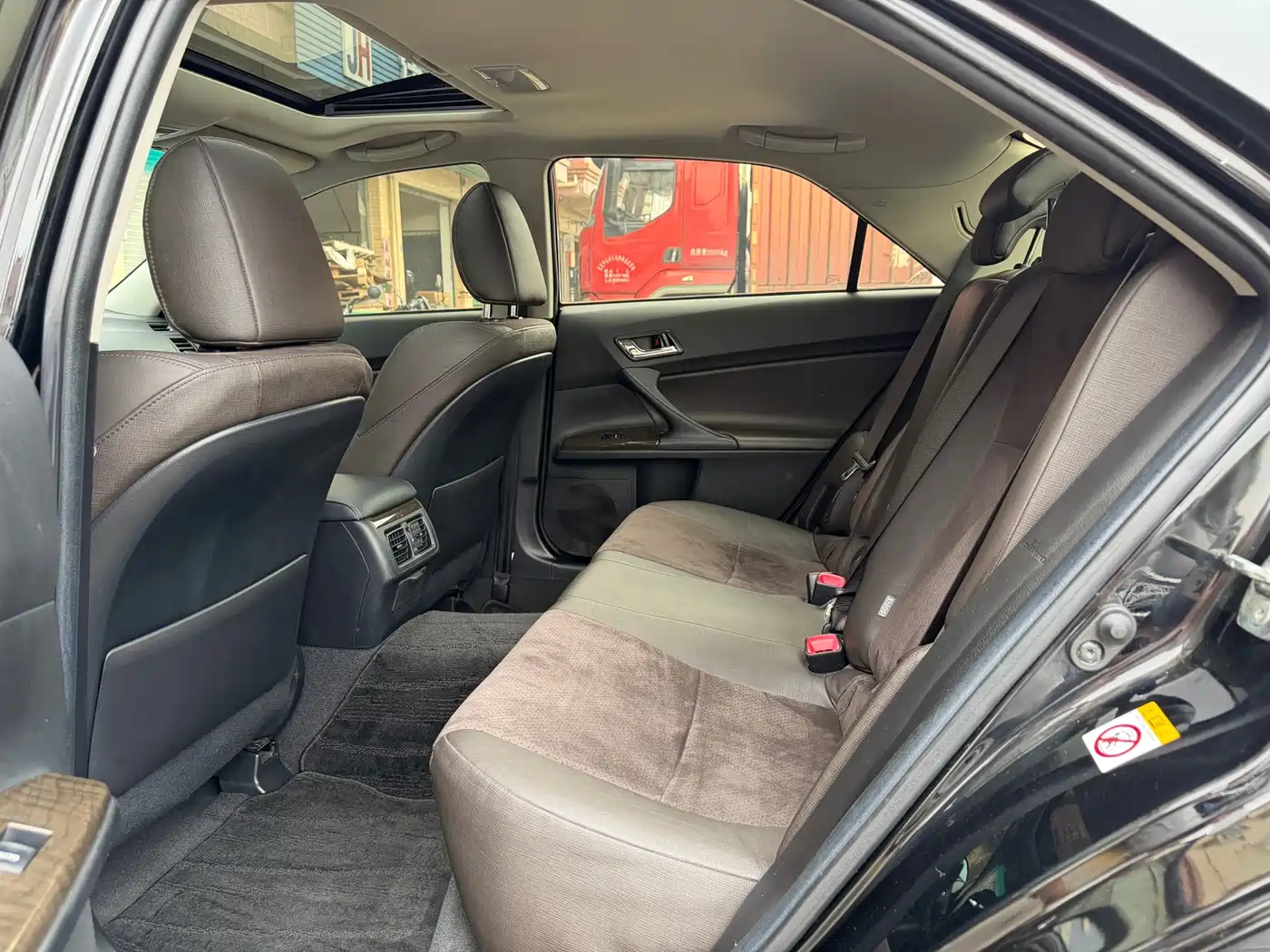 Toyota Reiz 2013 2.5V Premium Edition фото 5