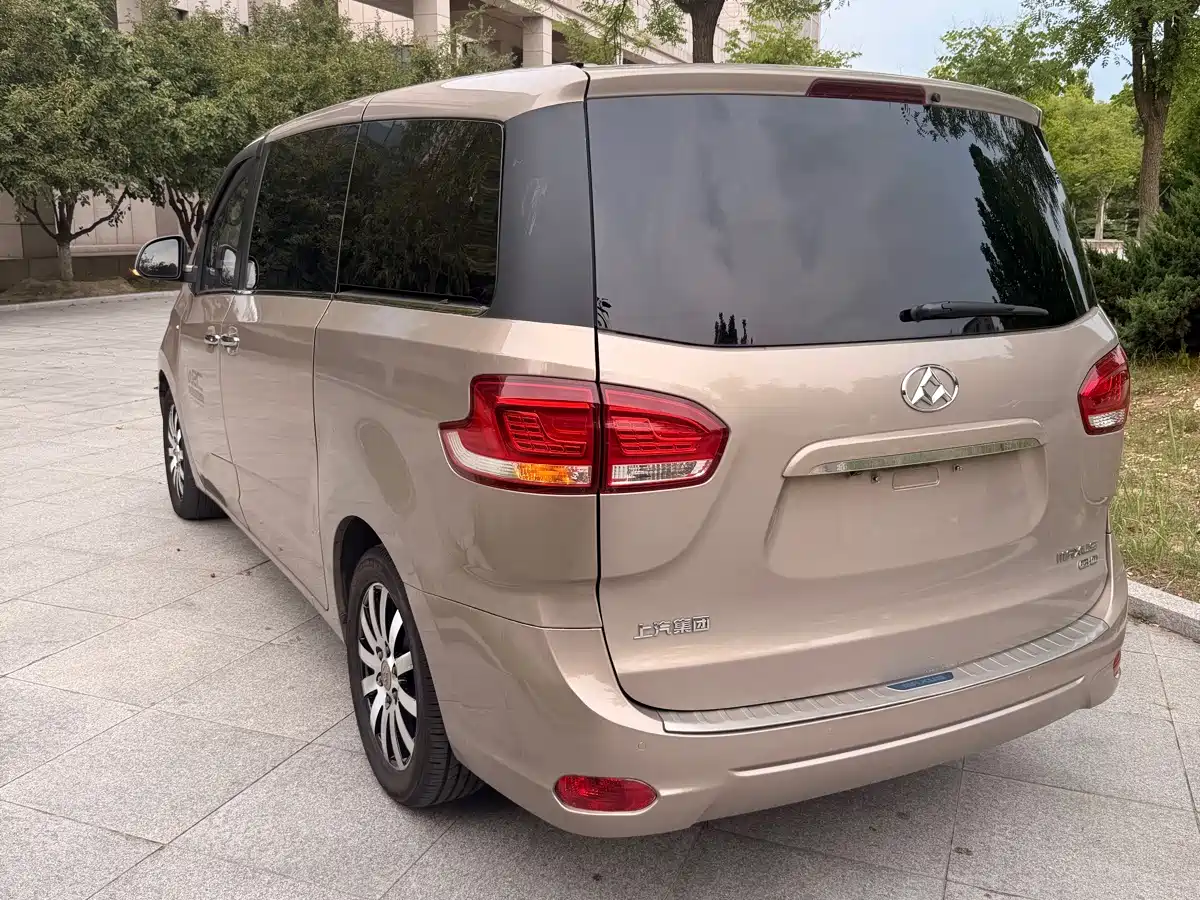 SAIC Maxus Maxus G10 2015 2014 2.0T Automatic Luxury Executive Edition