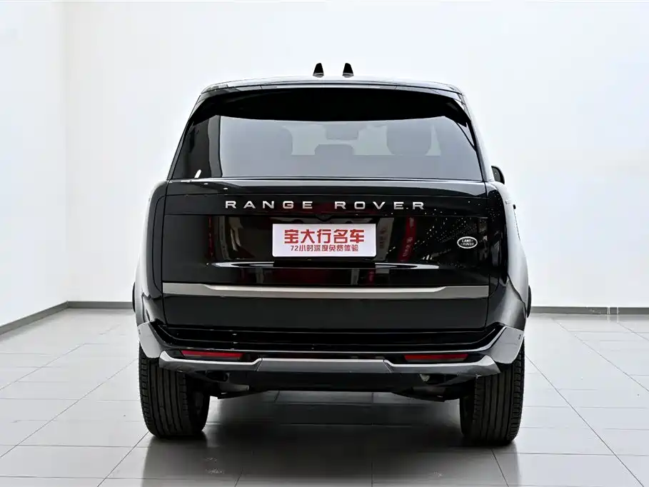 Land Rover Range Rover 2023 3.0 L6 360PS Golden Age Edition фото 8