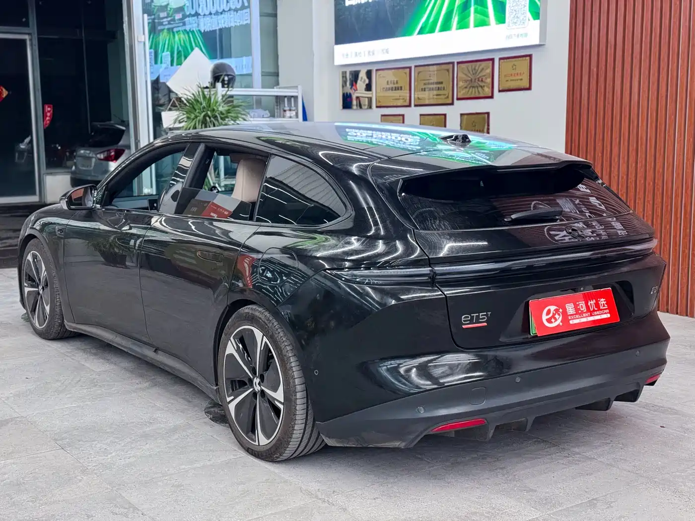 NIO ET5T 2024 100kWh Touring фото 5