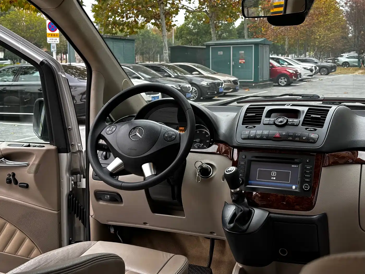 Mercedes-Benz Viano 2012 2.5L Navigation Edition фото 13