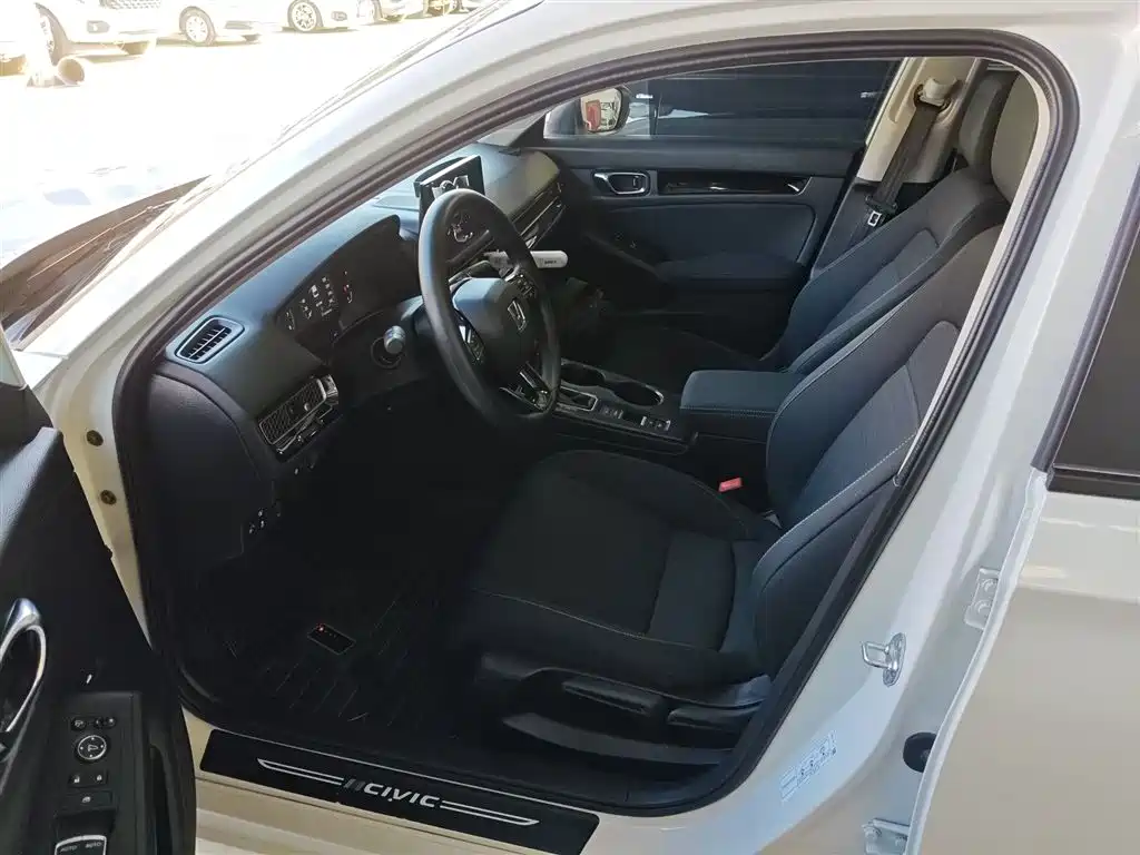 Honda Civic 2024 2023 240TURBO CVT Dynamic Edition