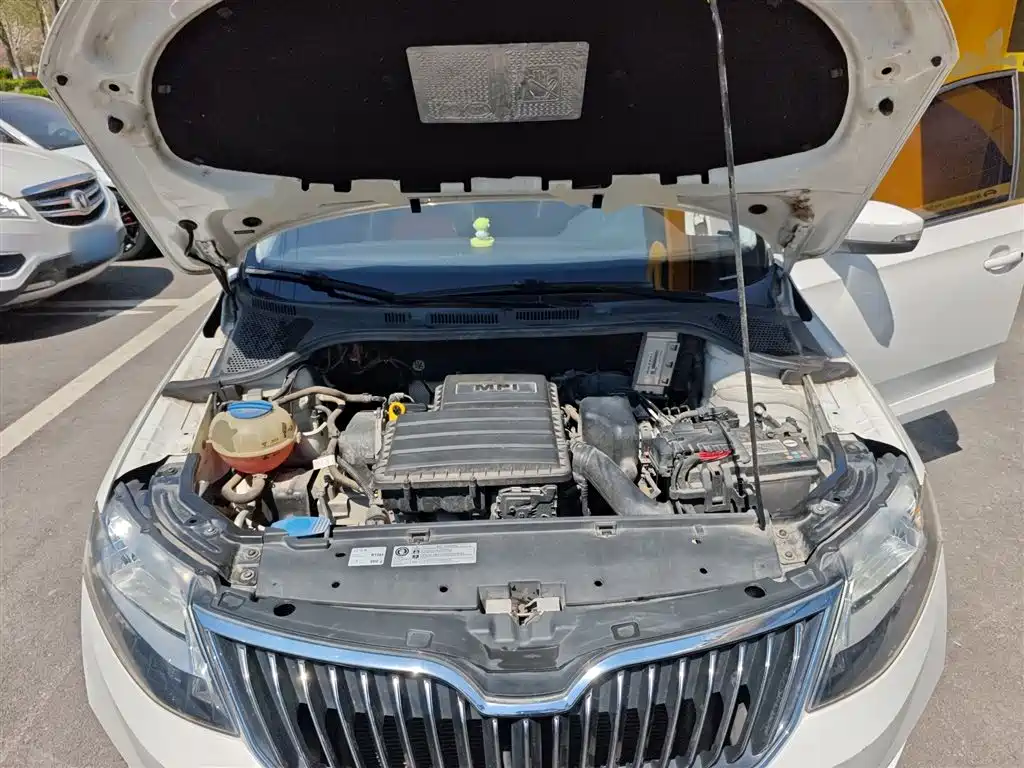 Škoda Rapid 2019 1.5L Automatic Comfort China V фото 20