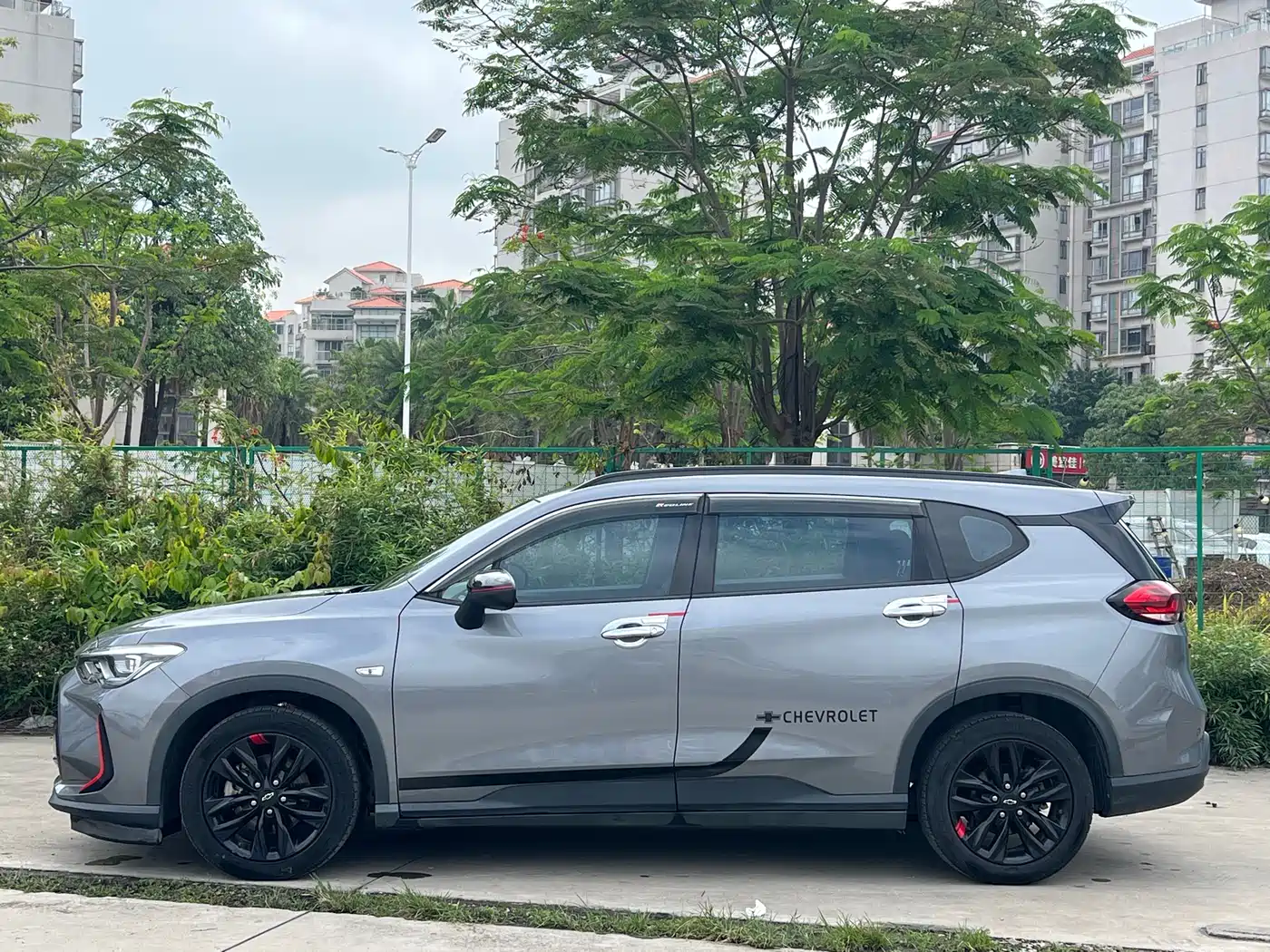Chevrolet Volando 2018 Redline 530T Auto Premium Edition (5+2 seater) China V фото 3