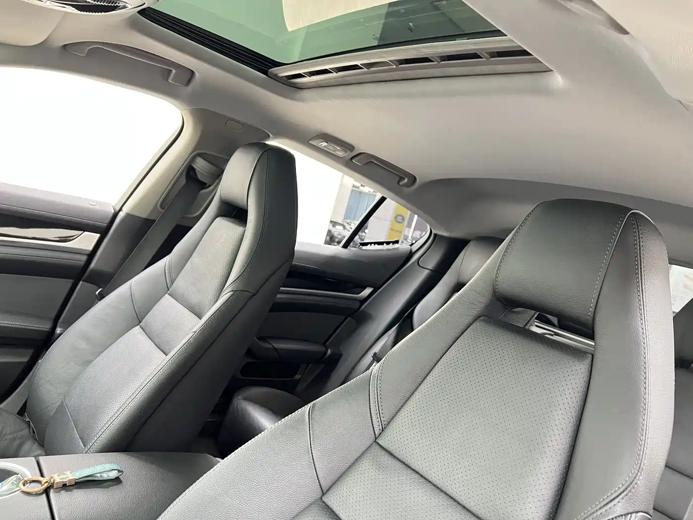Porsche Panamera 2014 Panamera 3.0T фото 24