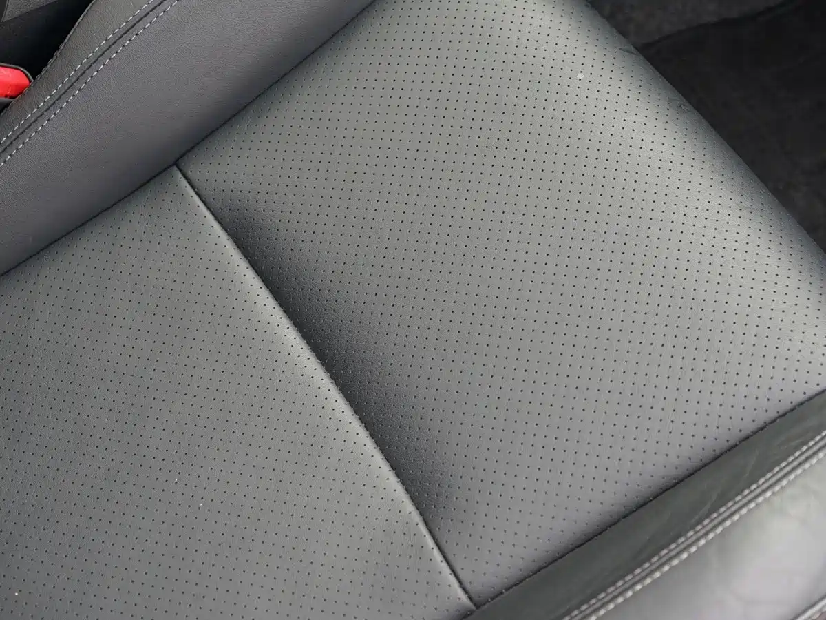 Toyota Zelos 2011 2011 2.5L Luxury Edition