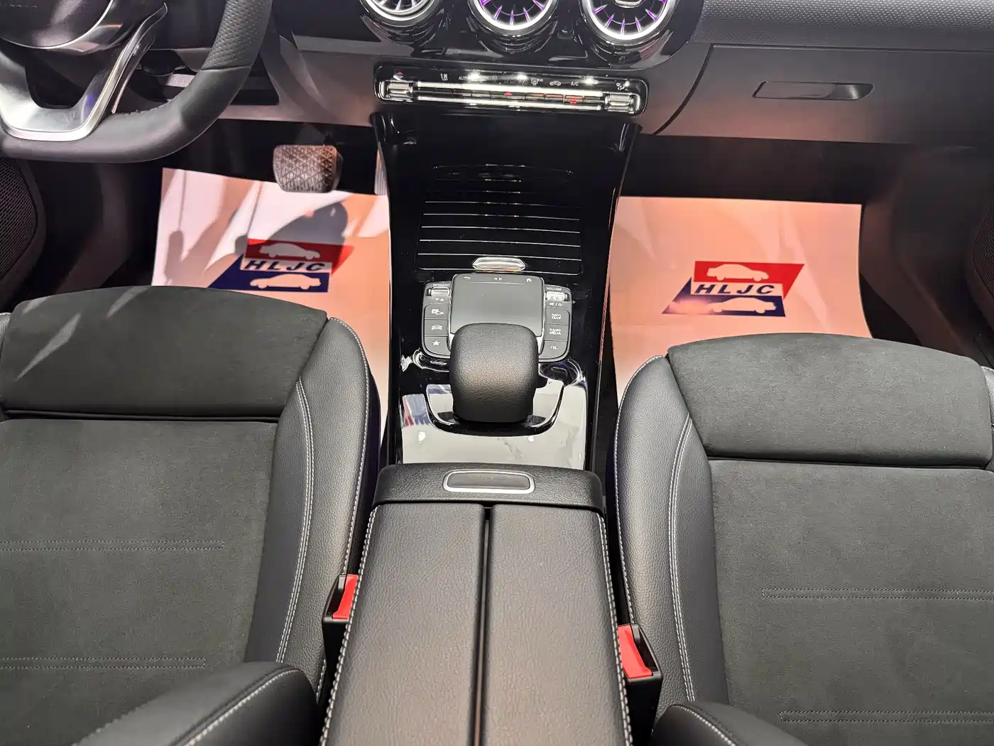 Mercedes-Benz A-Class 2023 A 200 L Fashion фото 12