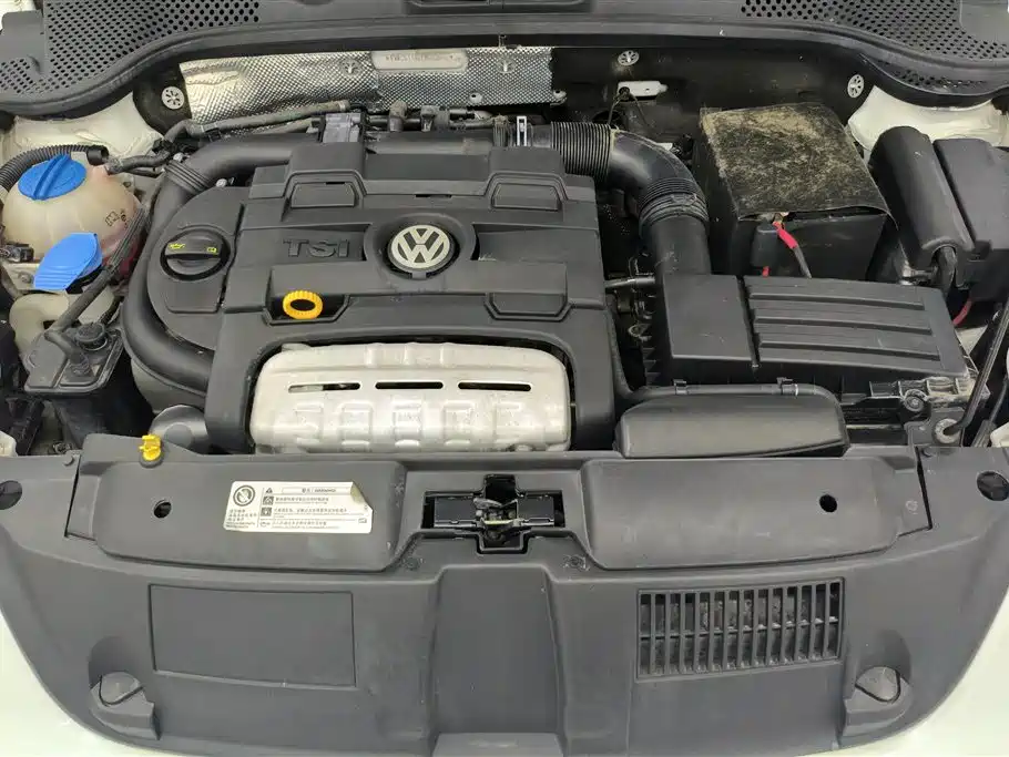 Volkswagen Beetle 2014 1.4TSI Fashion Edition фото 10