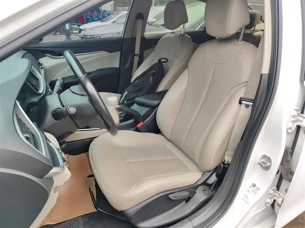 Buick Excelle 2019 15T DCT Connected Elite Type China VI фото 11