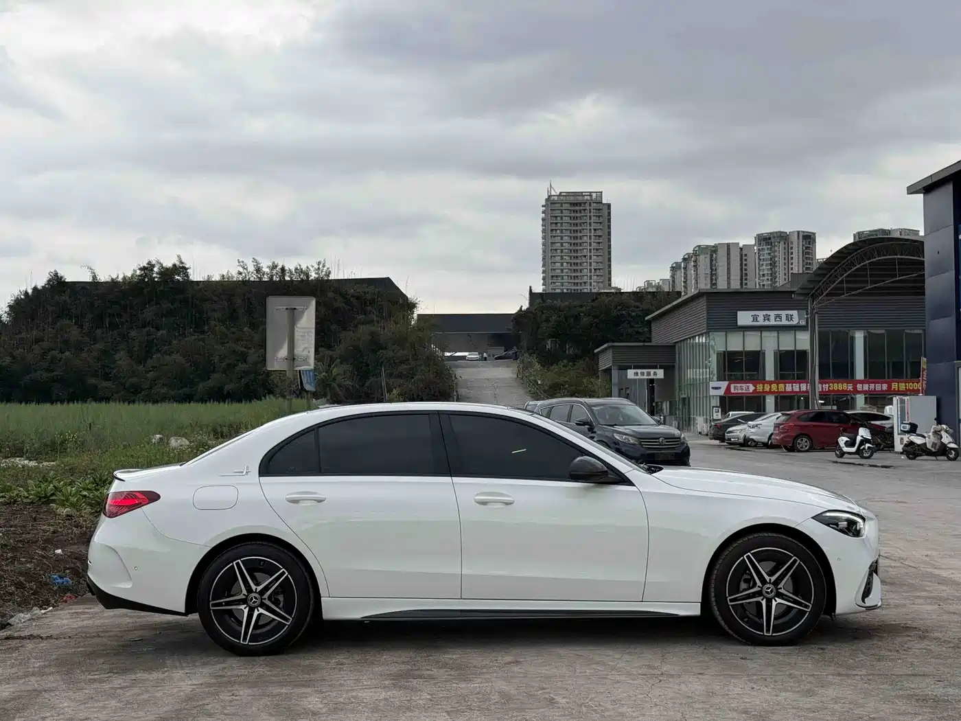 Mercedes-Benz C-Class 2024 Facelift C 260 L Moonlight Sport фото 21