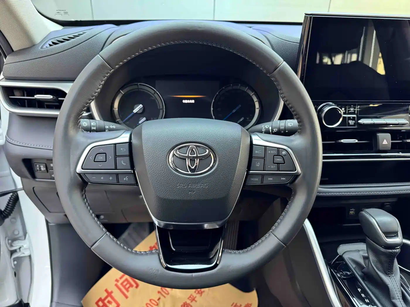 Toyota Highlander 2024 2.5L Smart Hybrid 4WD Premium 7-seater фото 9