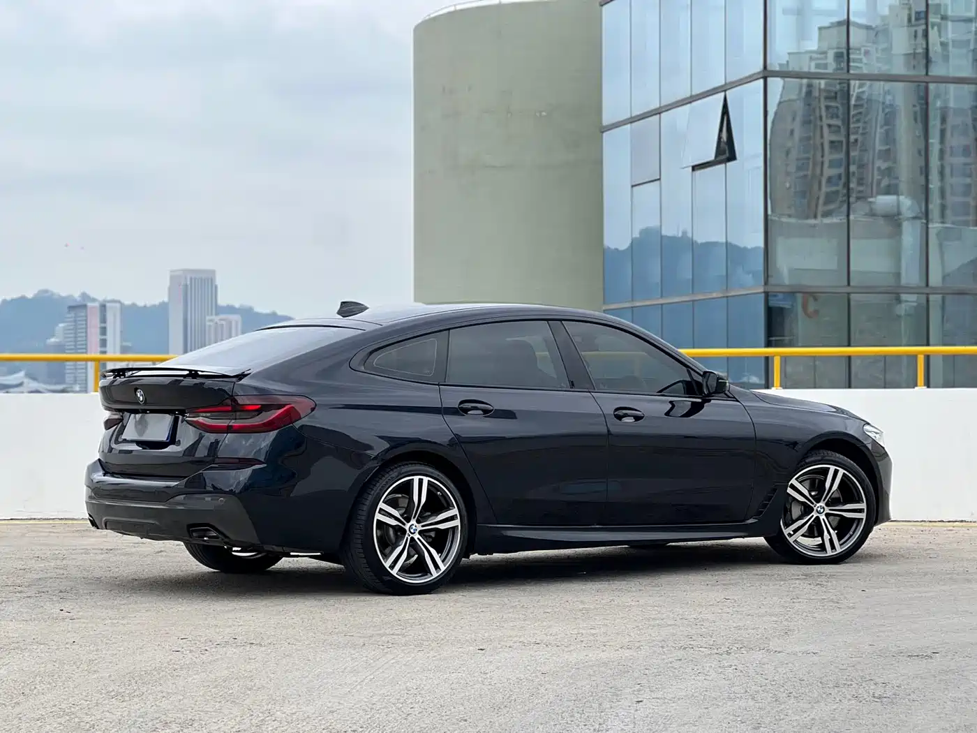 BMW 6 Series GT 2021 630i M Sport Package фото 6