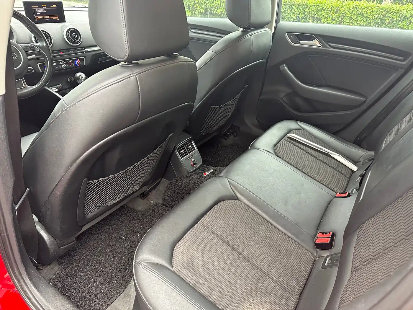 Audi A3 (Import) 2014 Sportback 40 TFSI S line Comfort фото 10