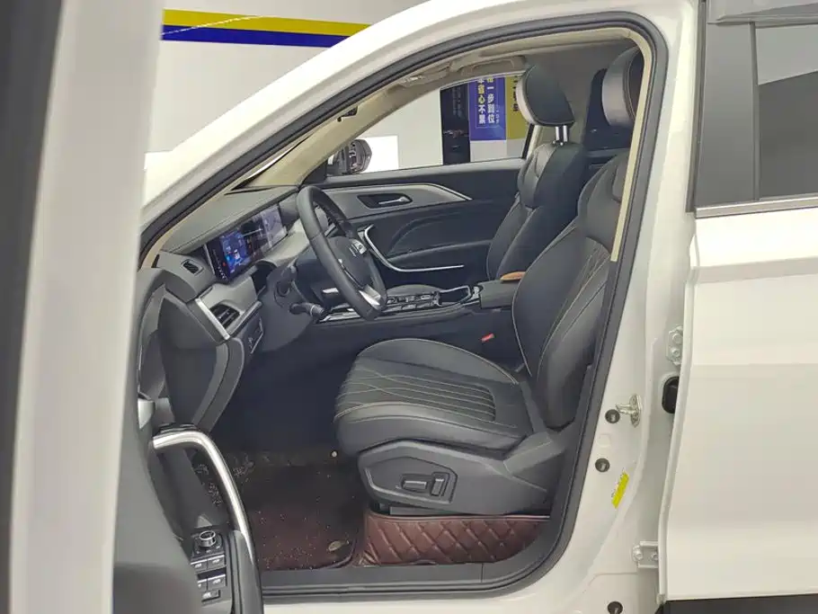 Bestune T77 2024 2023 1.5T Automatic Luxury