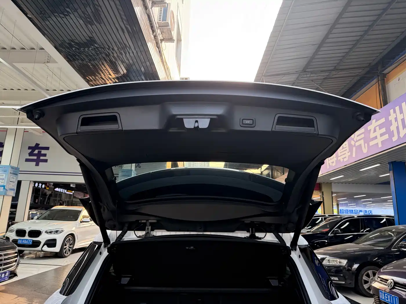 Land Rover Range Rover Evoque 2020 249PS R-DYNAMIC SE Sport Tech Edition фото 21