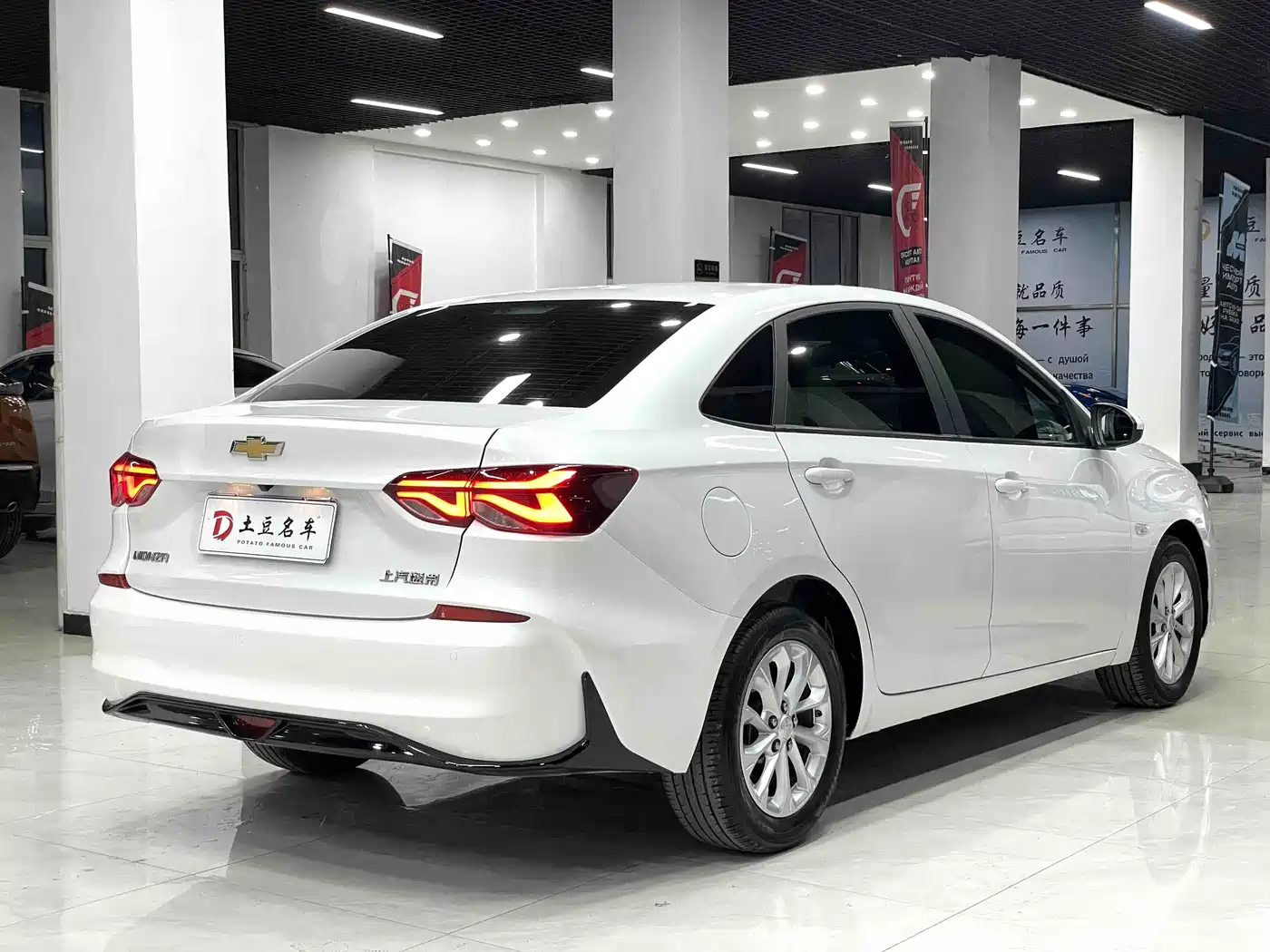 CHEVROLET CRUZE