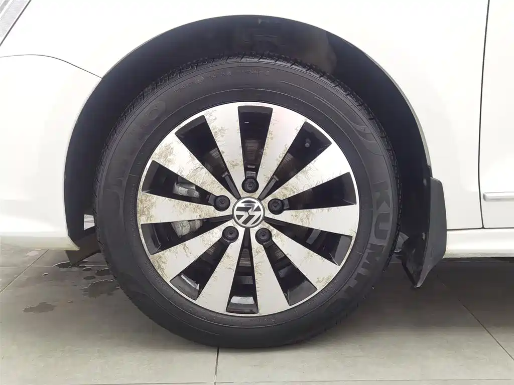 Volkswagen Sagitar 2017 1.6L Manual Comfort фото 17