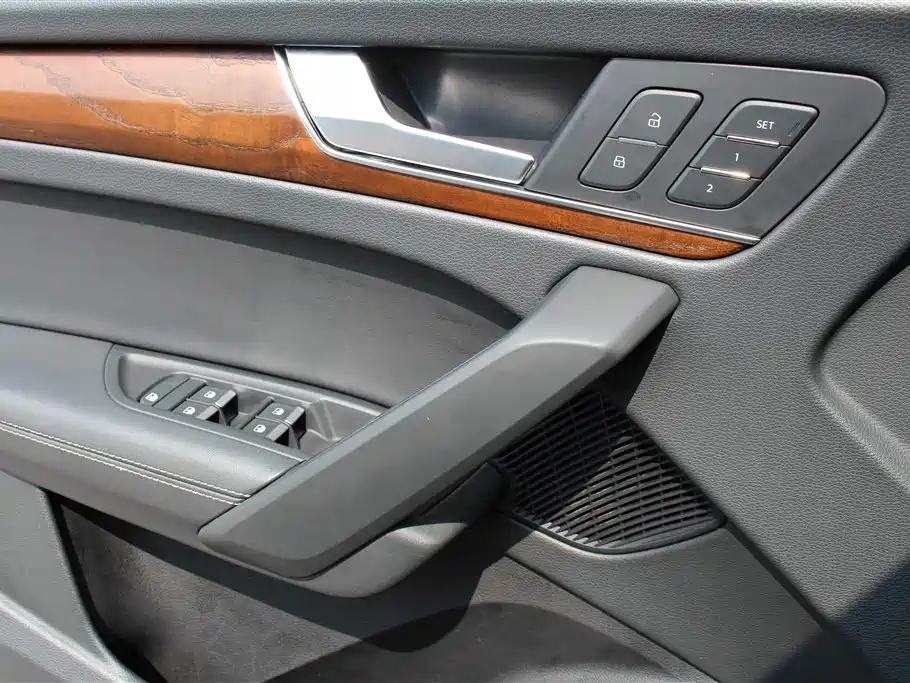 Audi Q5L 2021 45 TFSI Luxury Dynamic фото 8