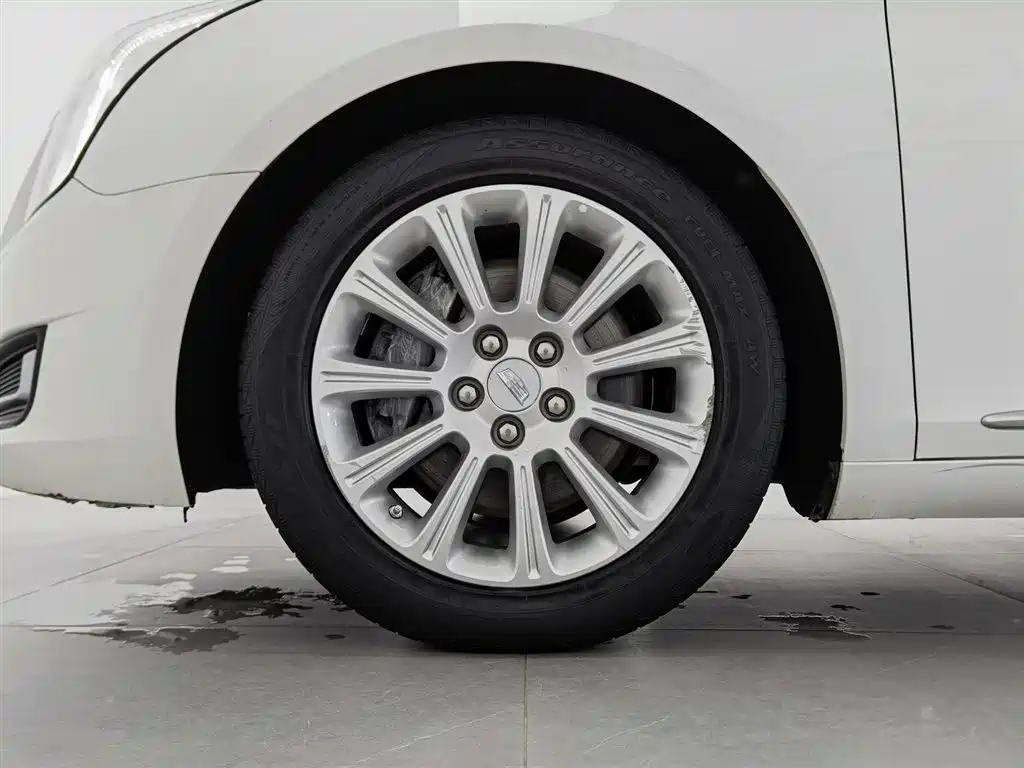 Cadillac XTS 2017 28T Technology фото 17