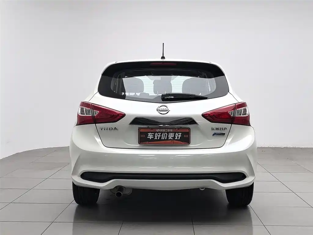 Nissan Tiida 2016 1.6L CVT Smart Edition фото 4