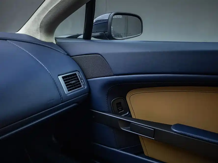 Aston Martin V8 Vantage 2009 2007 4.3 Sportshift Coupe