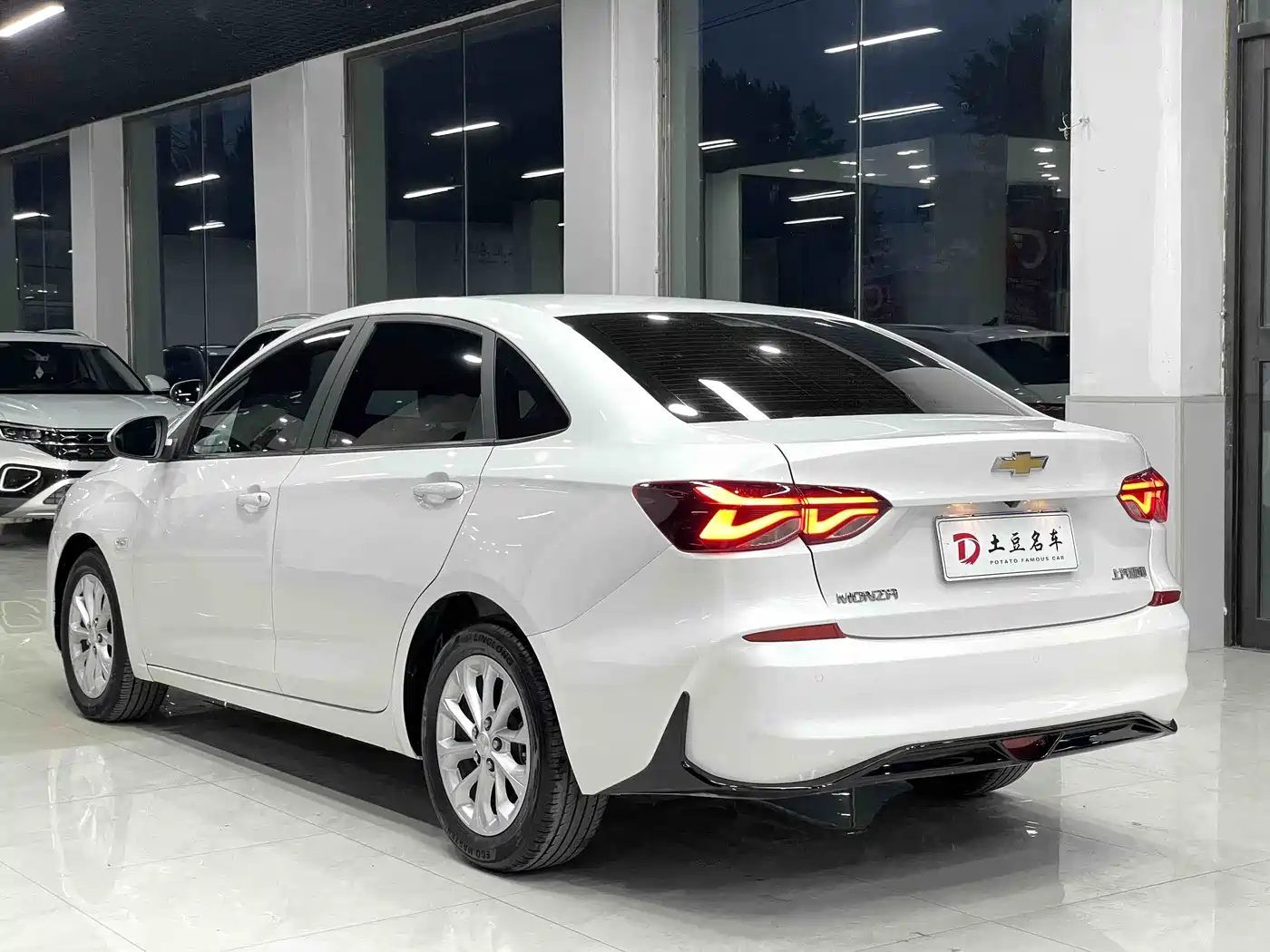 CHEVROLET CRUZE