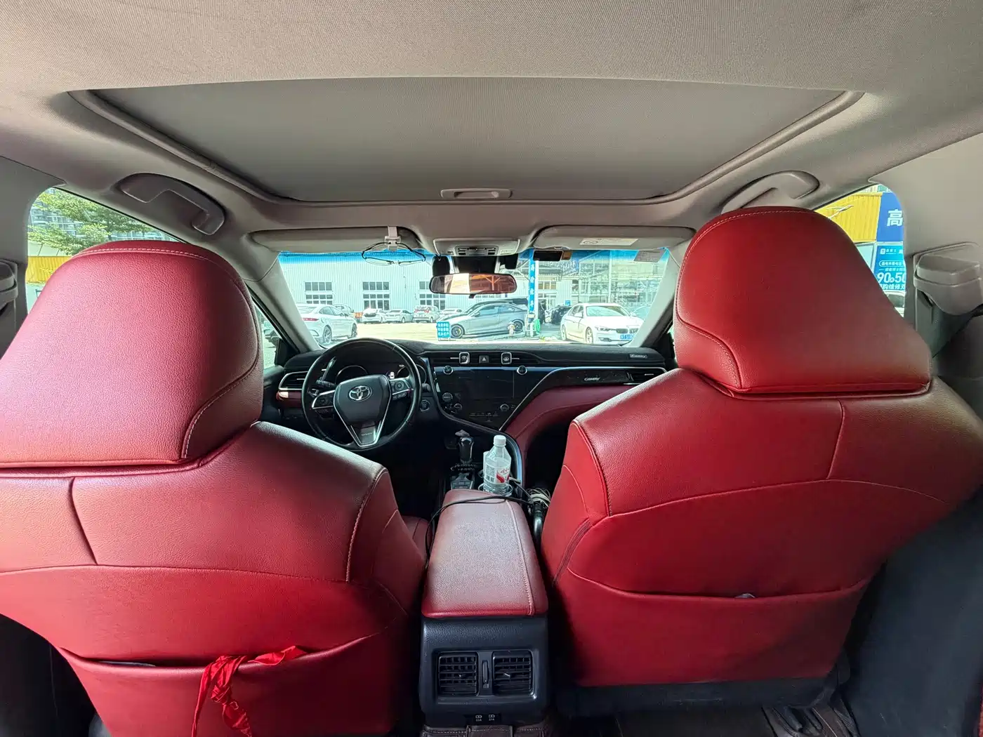 Фото 5 - Toyota Camry