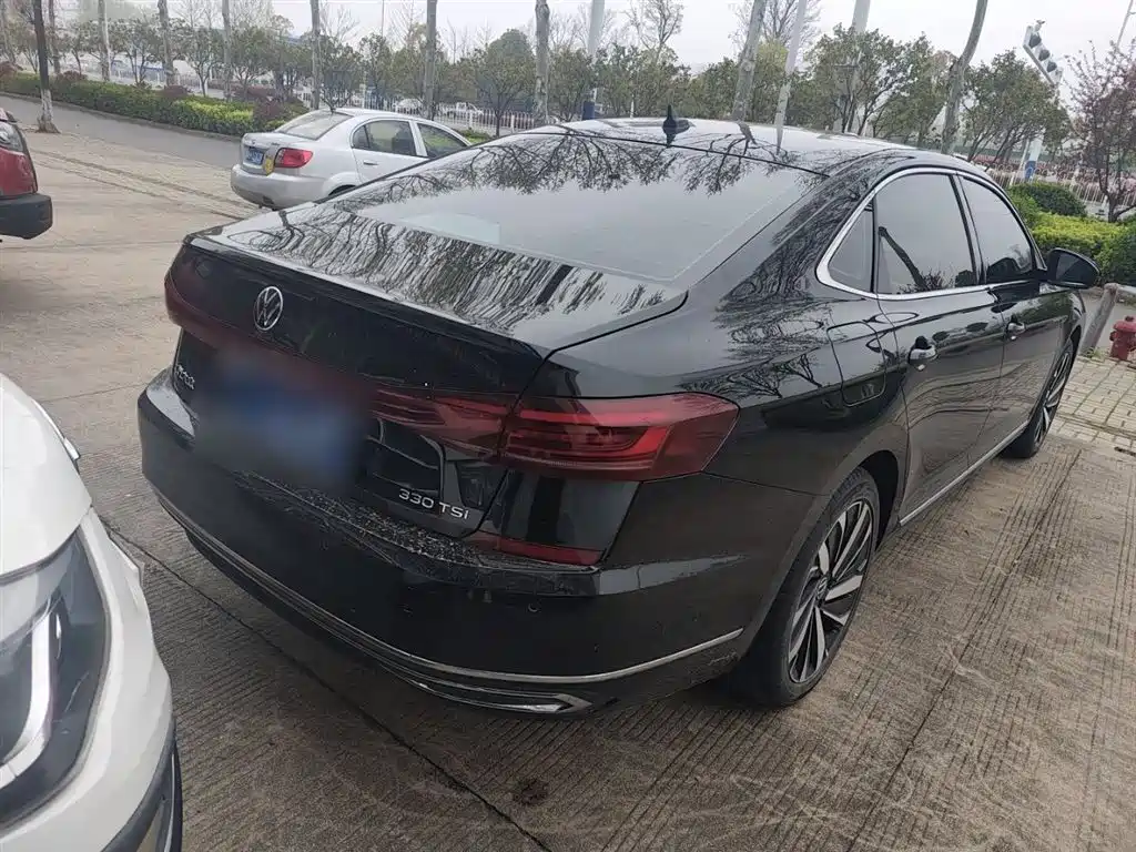 Volkswagen Passat 2023 Facelift 330TSI Starlight Elite Edition фото 7