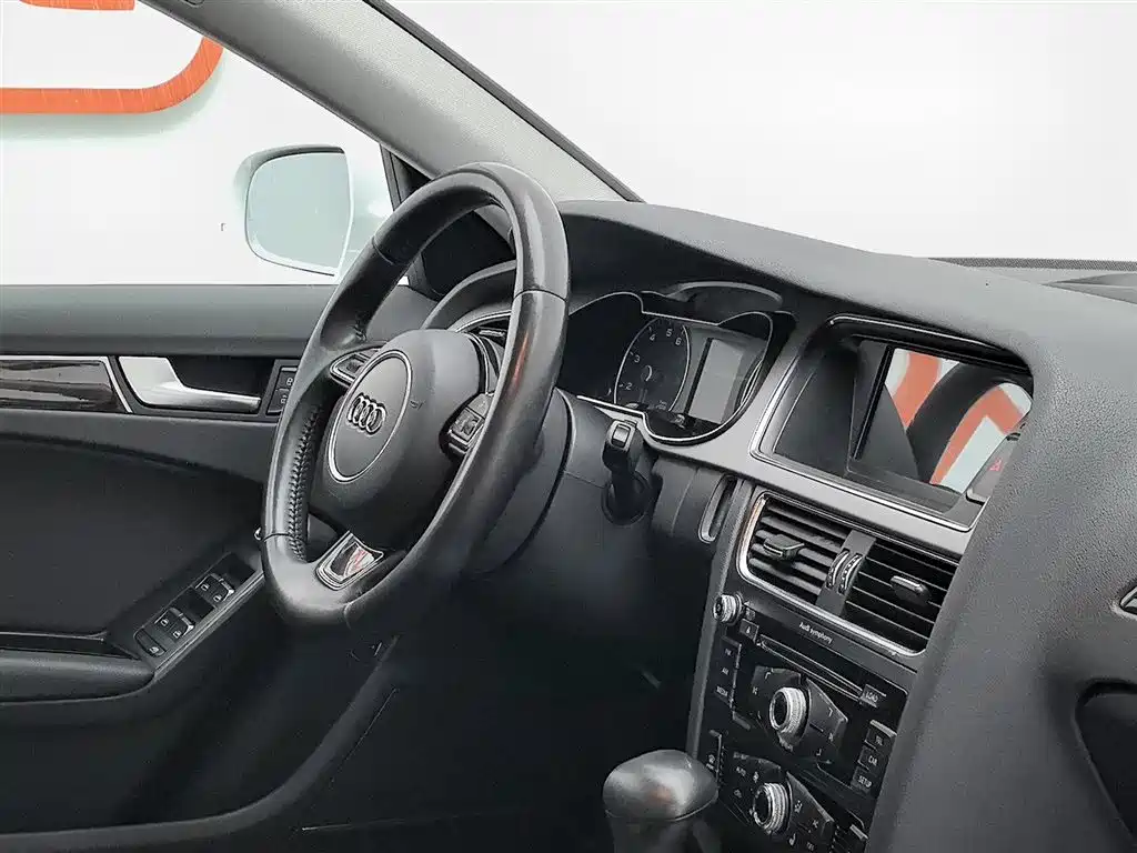 Audi A4L 2013 35 TFSI Automatic Comfort фото 22