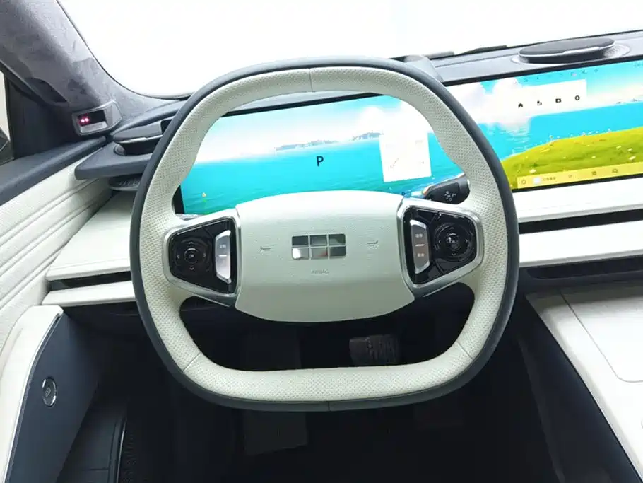 GEELY GALAXY GALAXY E8